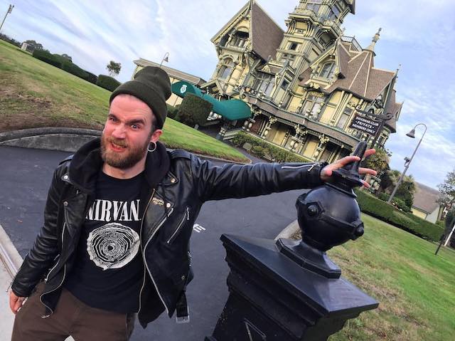 disassturbator band member