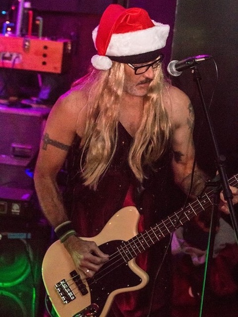 disassturbator band member