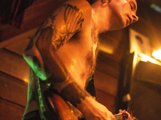 disassturbator band member