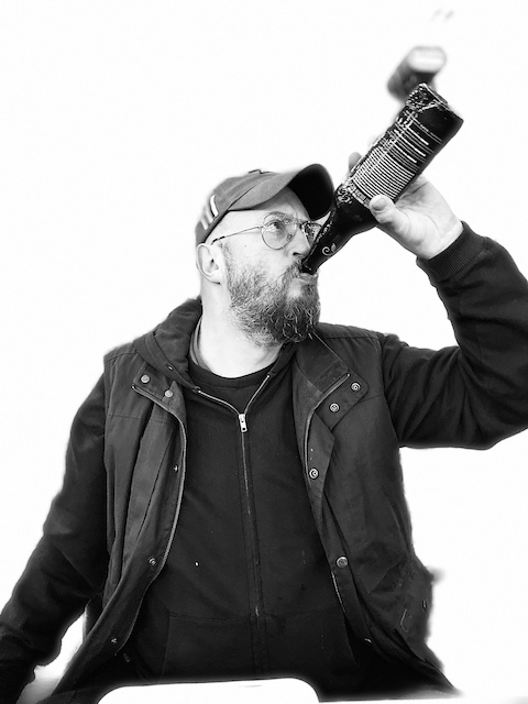 disassturbator band member