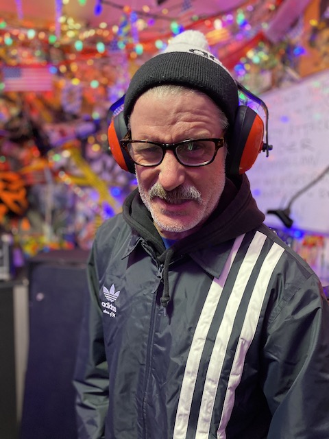 disassturbator band member